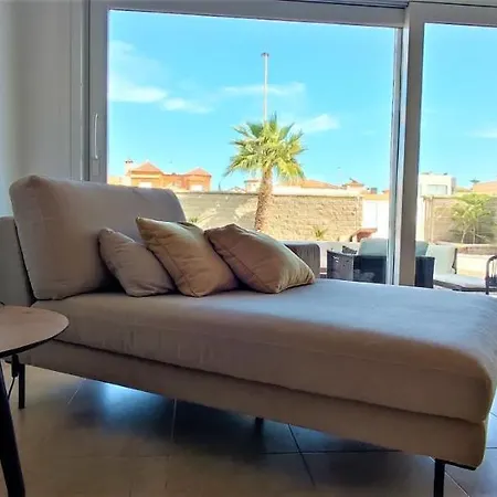 Irlanda - 5 Bedrooms Private House 300m From * Roquetas de Mar