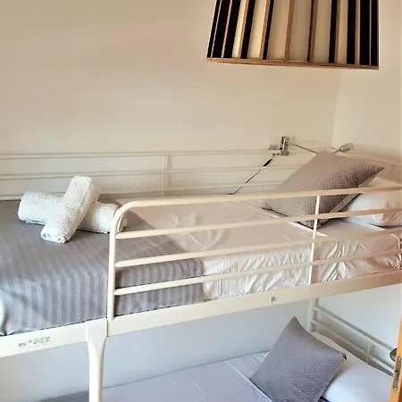 Irlanda - 5 Bedrooms Private House 300m From *