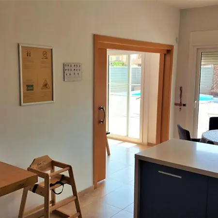Irlanda - 5 Bedrooms Private House 300m From Domek alpejski